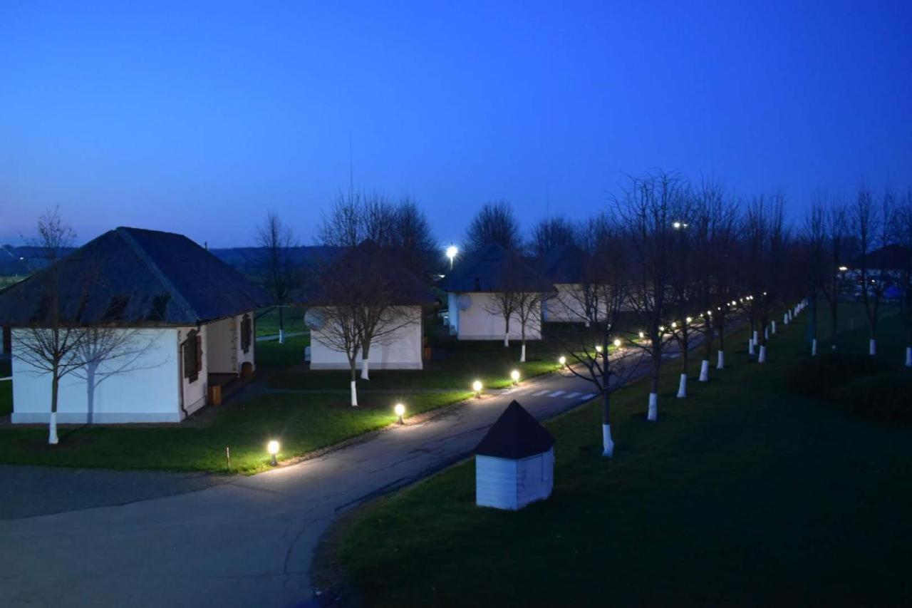 Bereg Holiday Park Svetlogorskoye ภายนอก รูปภาพ